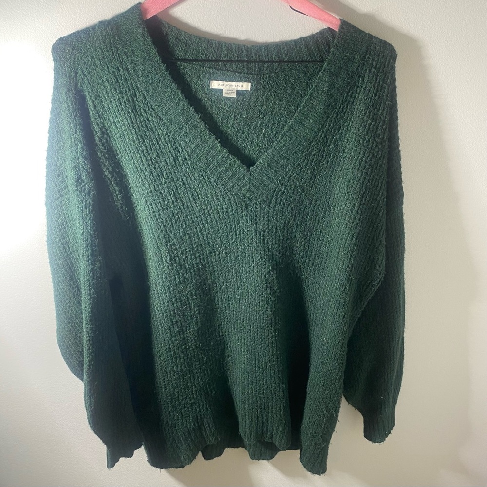 American Eagle, Green Sweater, Small. Great quality and condition, comfortable
